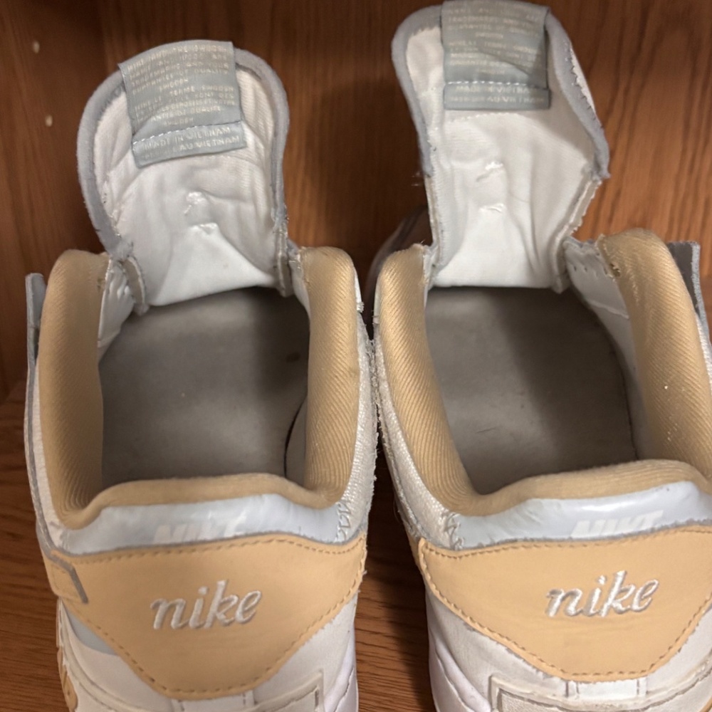 Nike dunks - image 2